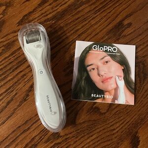 BEAUTYBIO GloPRO Microneedling Tool - White